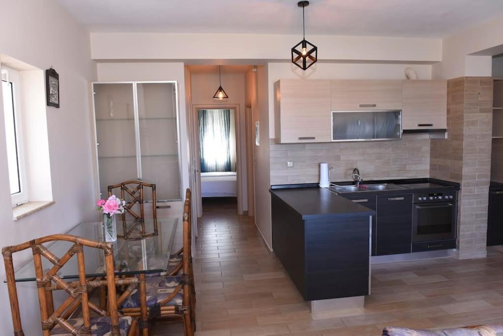 Katerina Luxury Suites Elia  エクステリア 写真